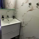 Agreable T2 Lumineux Avec Vue Degagee Et Piscine Apartman *