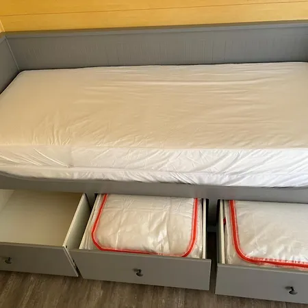 T2 Lumineux Avec Vue Degagee Et Piscine